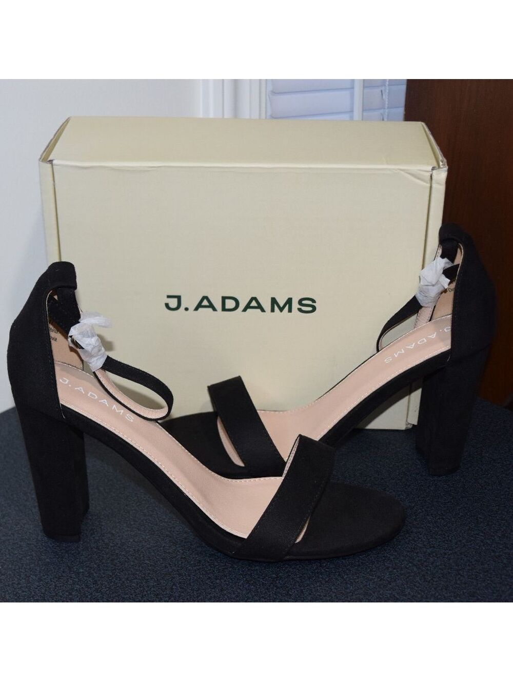 J. Adams Black Vegan Leather Block Heel Sandals - size 11 - NIB